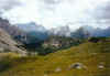 z Val Bones na zleva: sk. Cristallo, Sorapis (vzadu), Pomagagnon a Croda da Lago (59176 bytes)