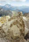 pohled ze S�dl. Fanis Spitze na Lagazuoi Grande, v pozad� Civetta (56672 bytes)