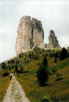Cinque Torri (2361 m) (37966 bytes)
